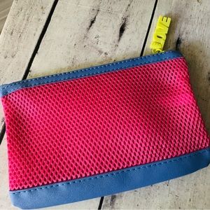 2/10$ Brand new IPSY makeup bag